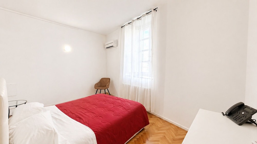 Neronensis Relais & Spa 16/49