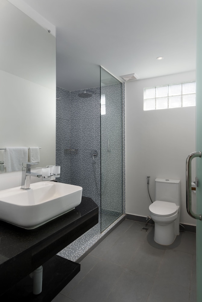 Tao Riverside Residence 50/50