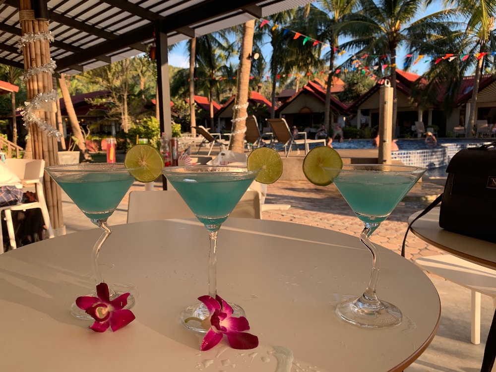 Noble House Beach Resort 34/63