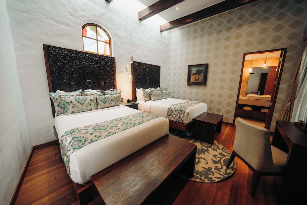 Premium, 2 Double Beds