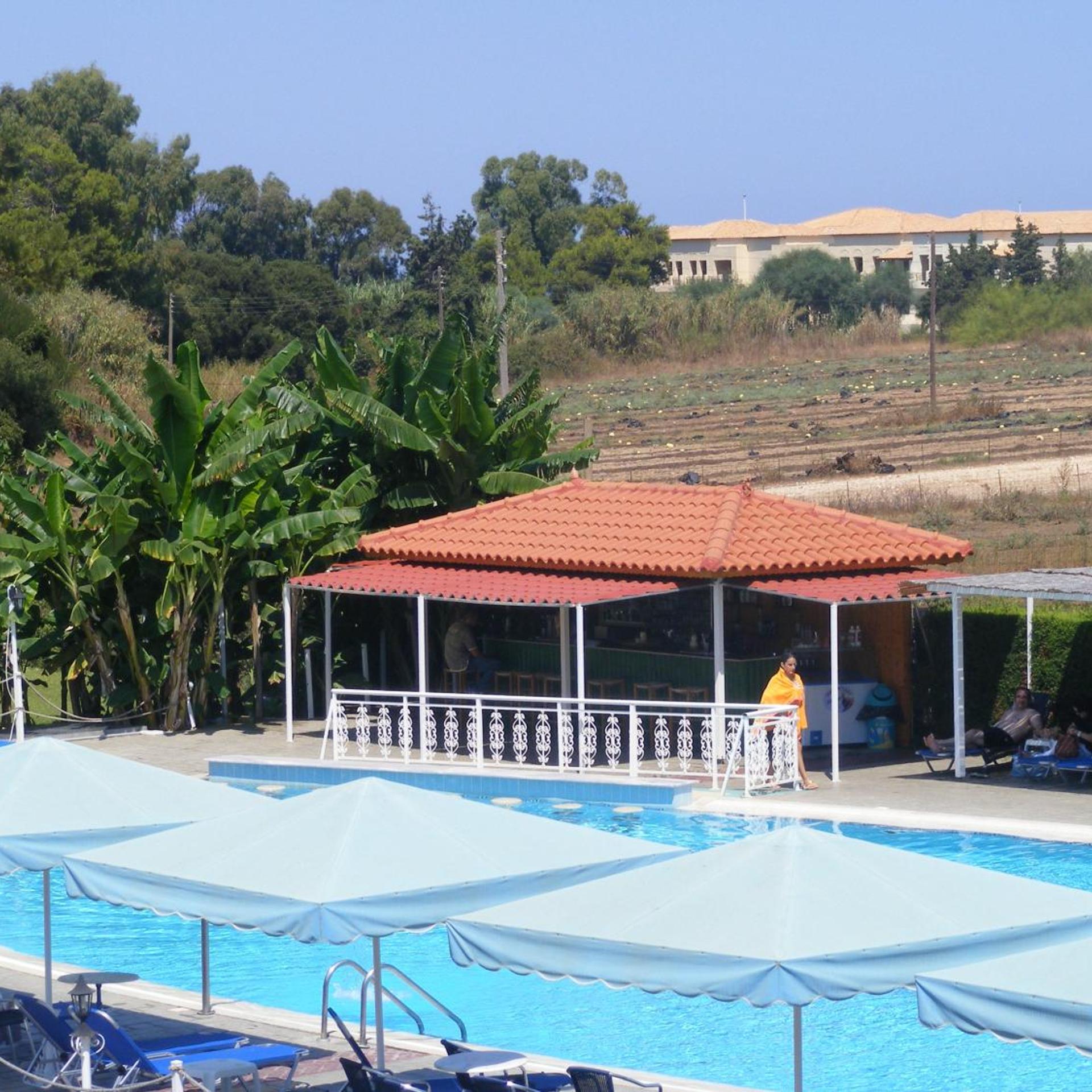 Lintzi Hotel 24/55