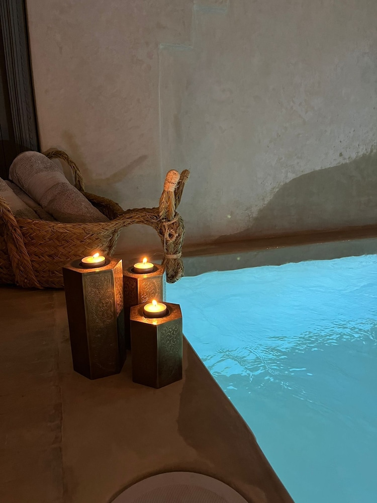 Riad Begonville 33/54