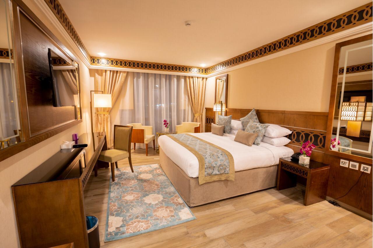 Deluxe Suite