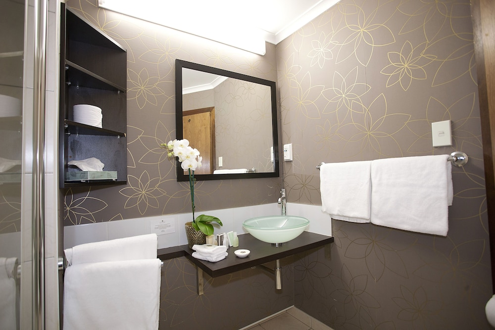 Distinction Coachman Hotel Palmerston North 58/63