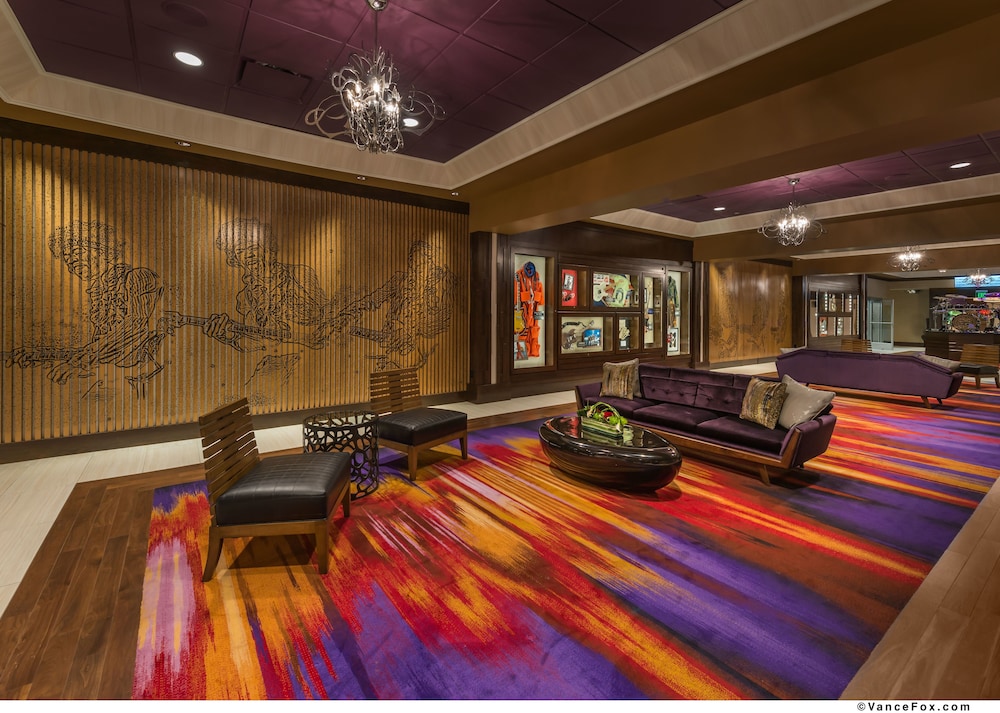 Golden Nugget Lake Tahoe Hotel & Casino 34/56