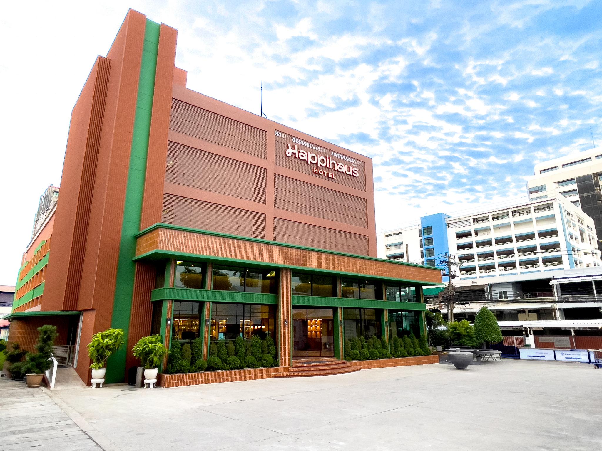 Happihaus Hotel Bangkok in BANGKOK
