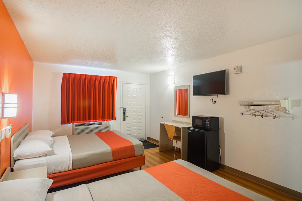 Motel6 Lawton, OK 30/46