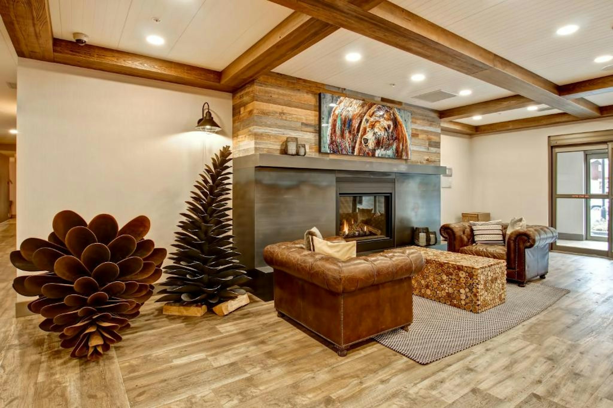 Canalta Lodge Banff 18/24