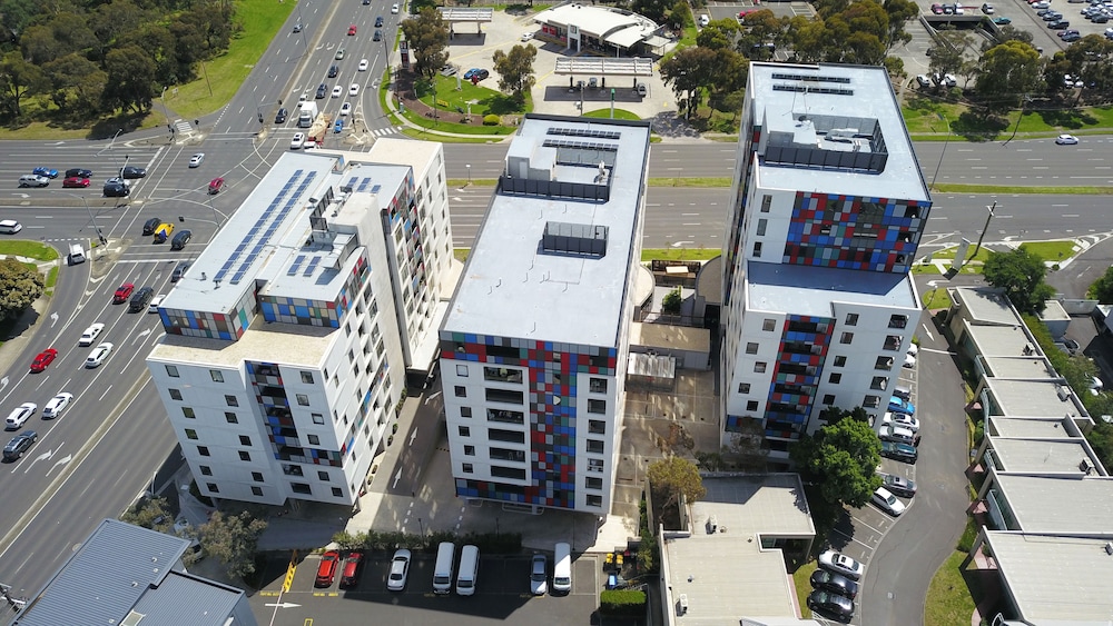 Melbourne Knox Central Apartment Hotel 10/49