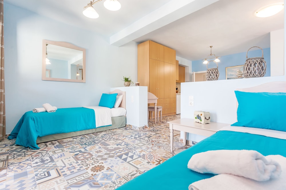 Stafylos Suites Boutique Hotel 16/50