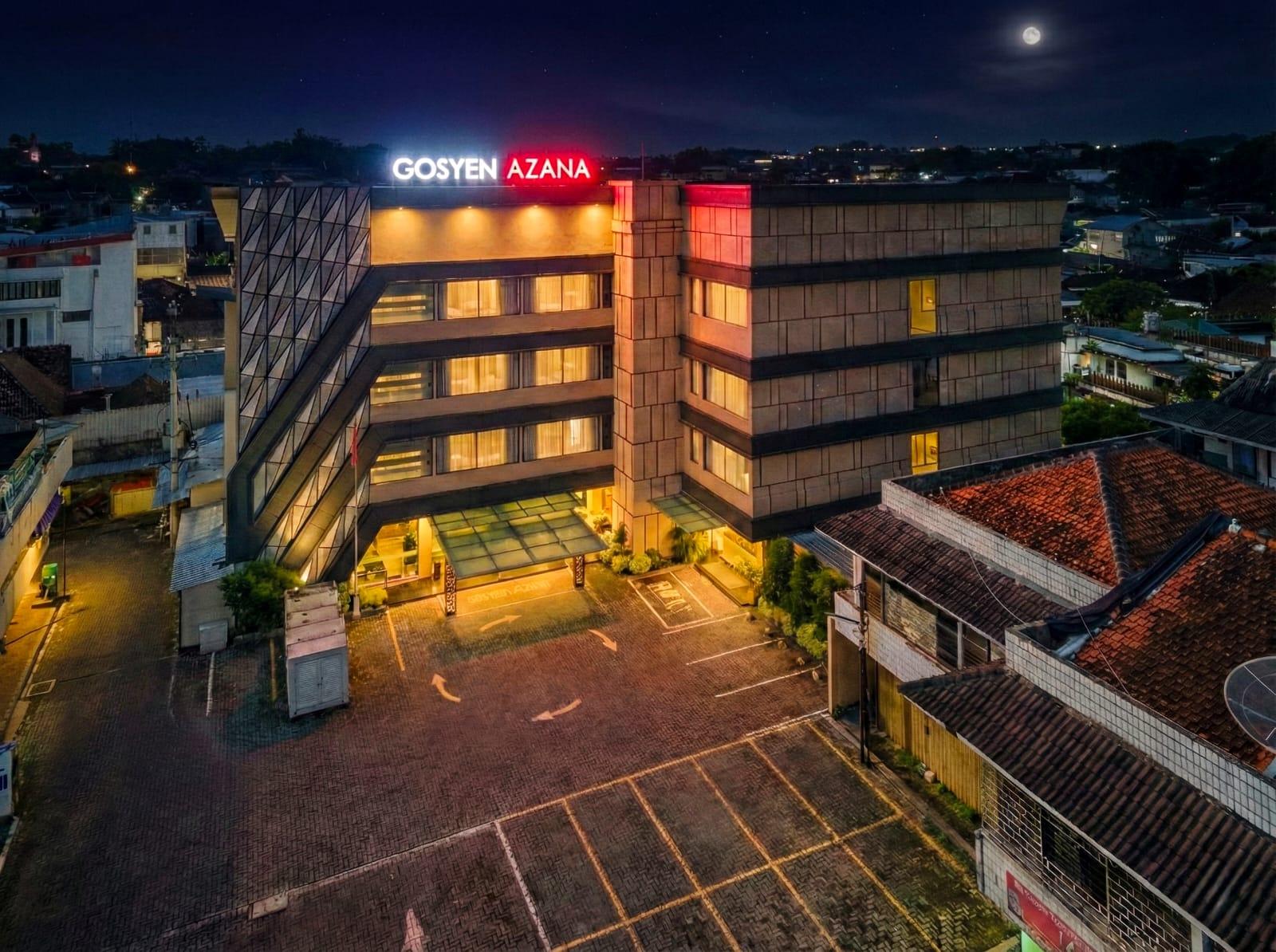 Plus, Deluxe, Twin Beds, Front One Gosyen Hotel Salatiga 2/2