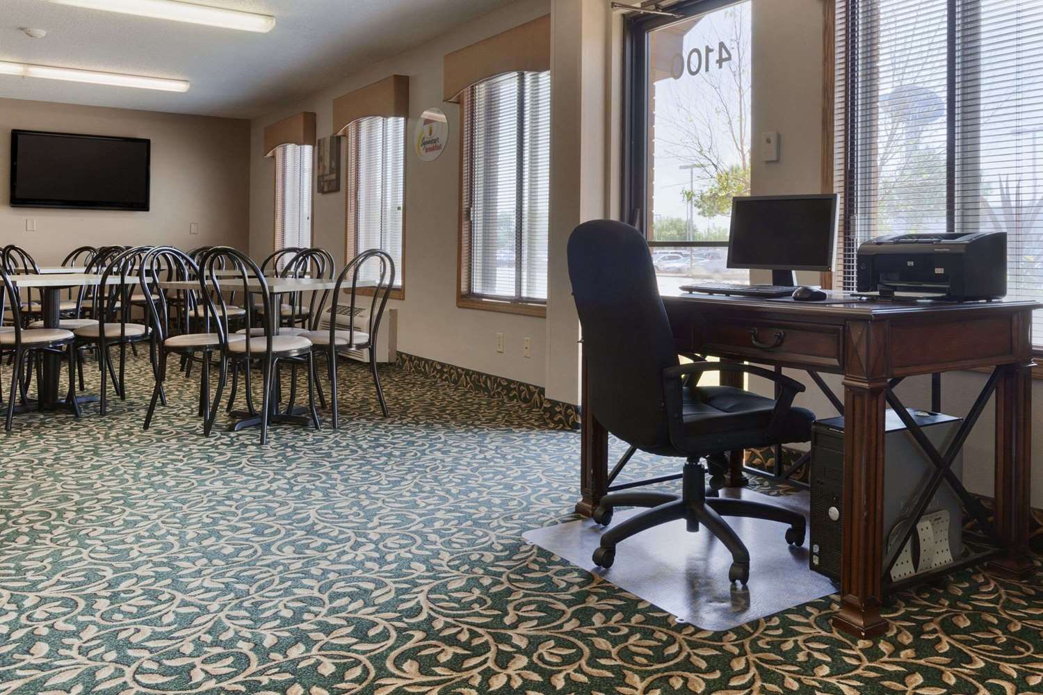 Super 8 by Wyndham Sioux Falls/41st Street 5/7