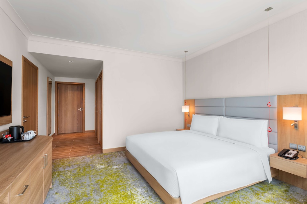 Hilton Garden Inn Kuwait 9/49