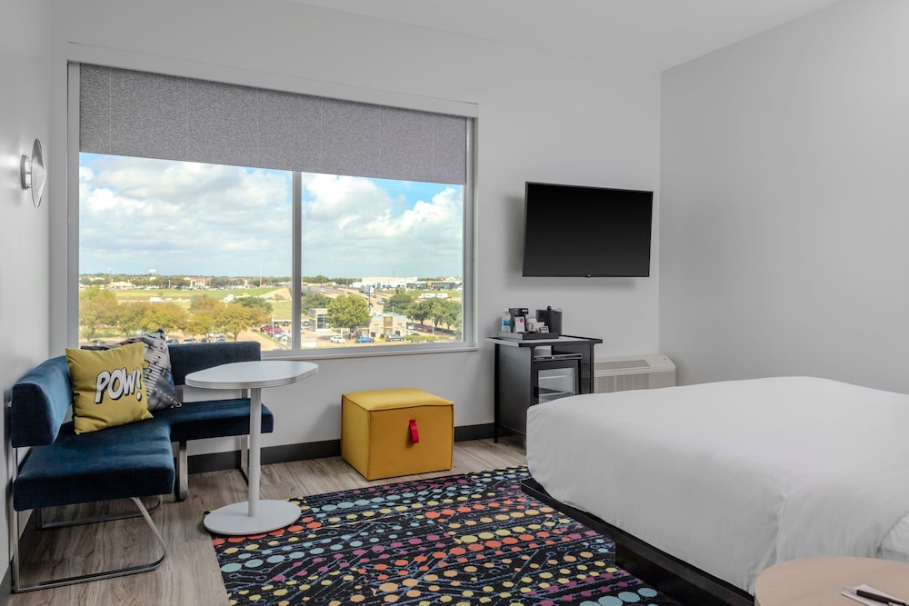 Aloft Dallas Arlington 12/34