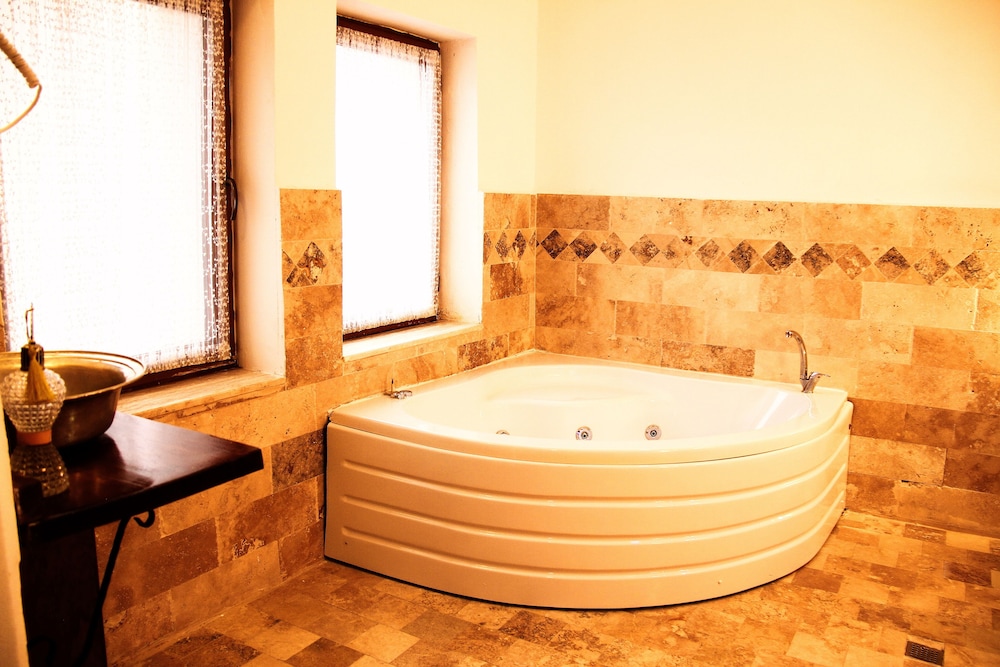 Kufe Hotel 47/47