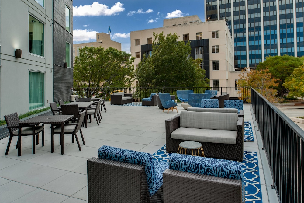 Fairfield Inn & Suites Fort Worth Downtown/Convention Center 30/47