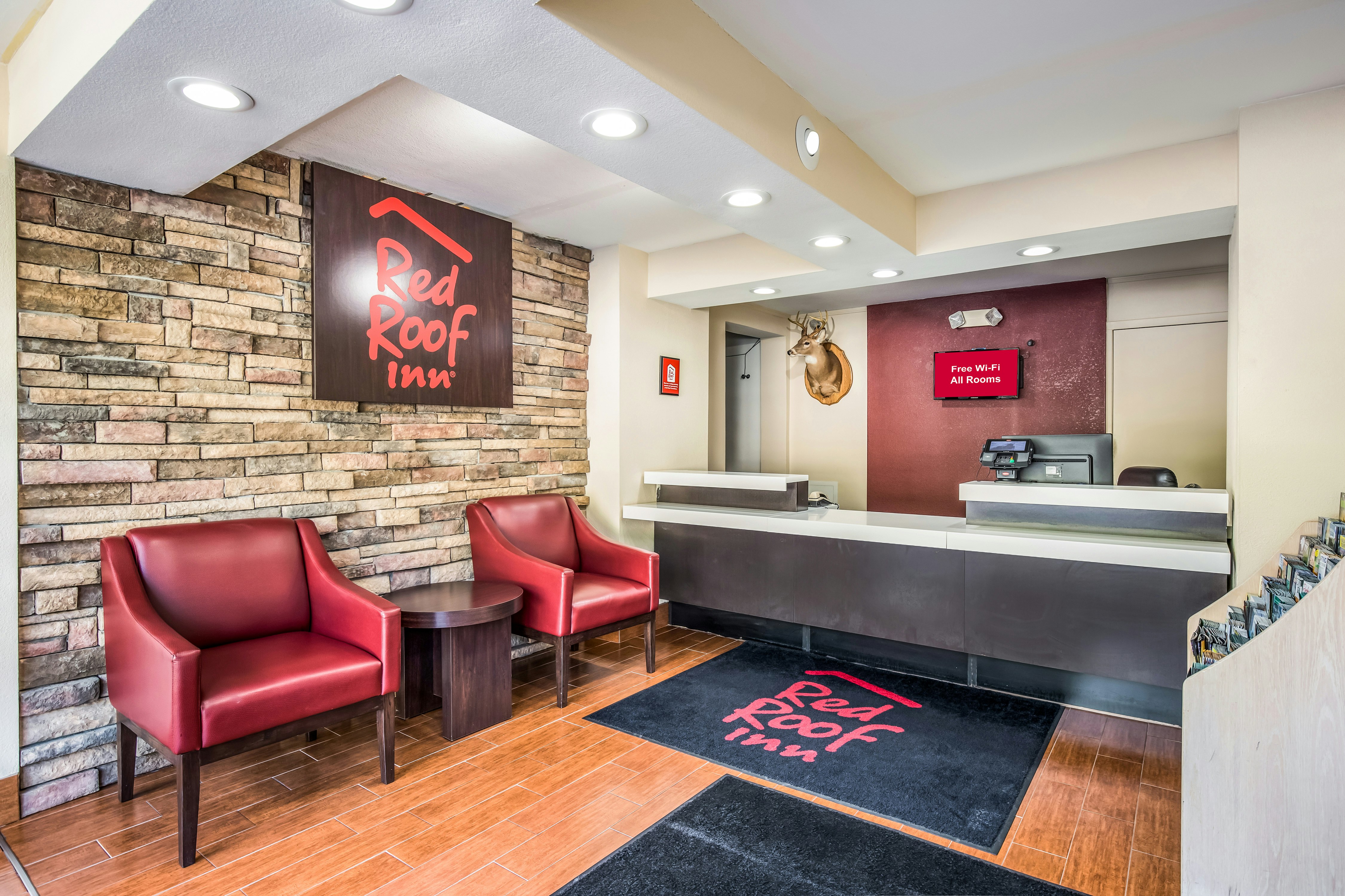 Red Roof Inn Caryville 12/28