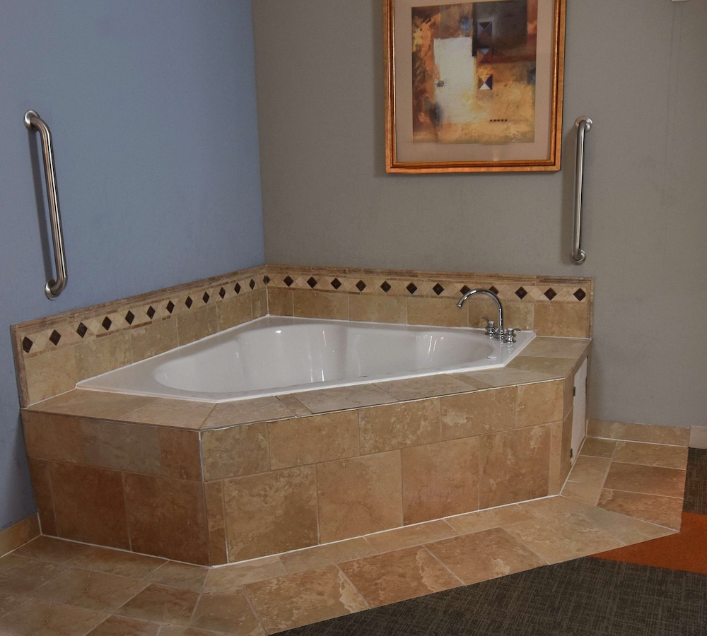 Hampton Inn Alexander City 16/27