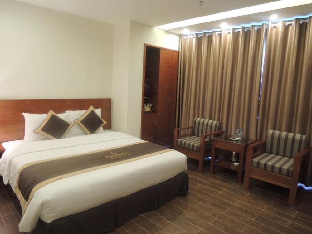 Bounty Hotel 19/67