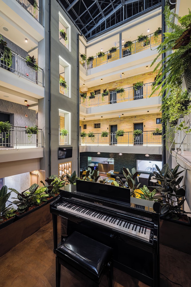 Hotel Allora 30/48