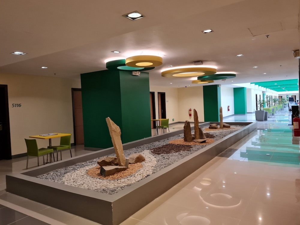 Go Hotels Otis Manila 8/49