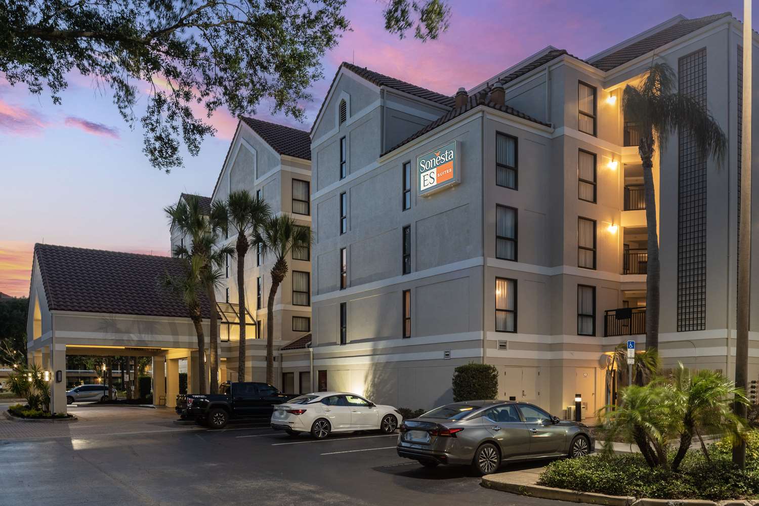 Sonesta ES Suites Orlando International Drive 50/55