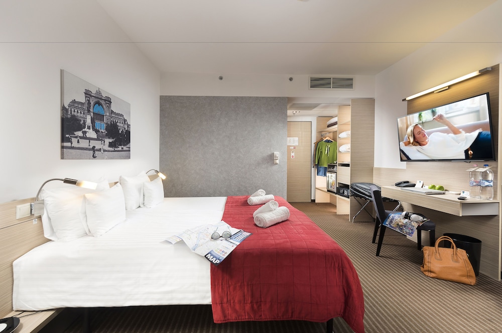 Bo18 Hotel 26/66
