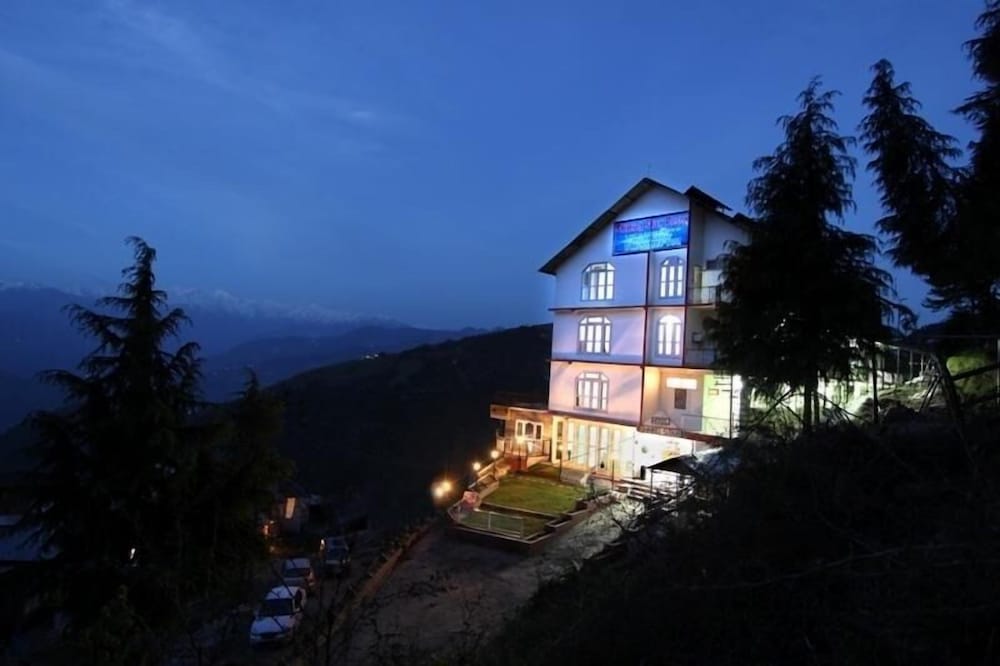 SHINING STAR RESORT 1/34
