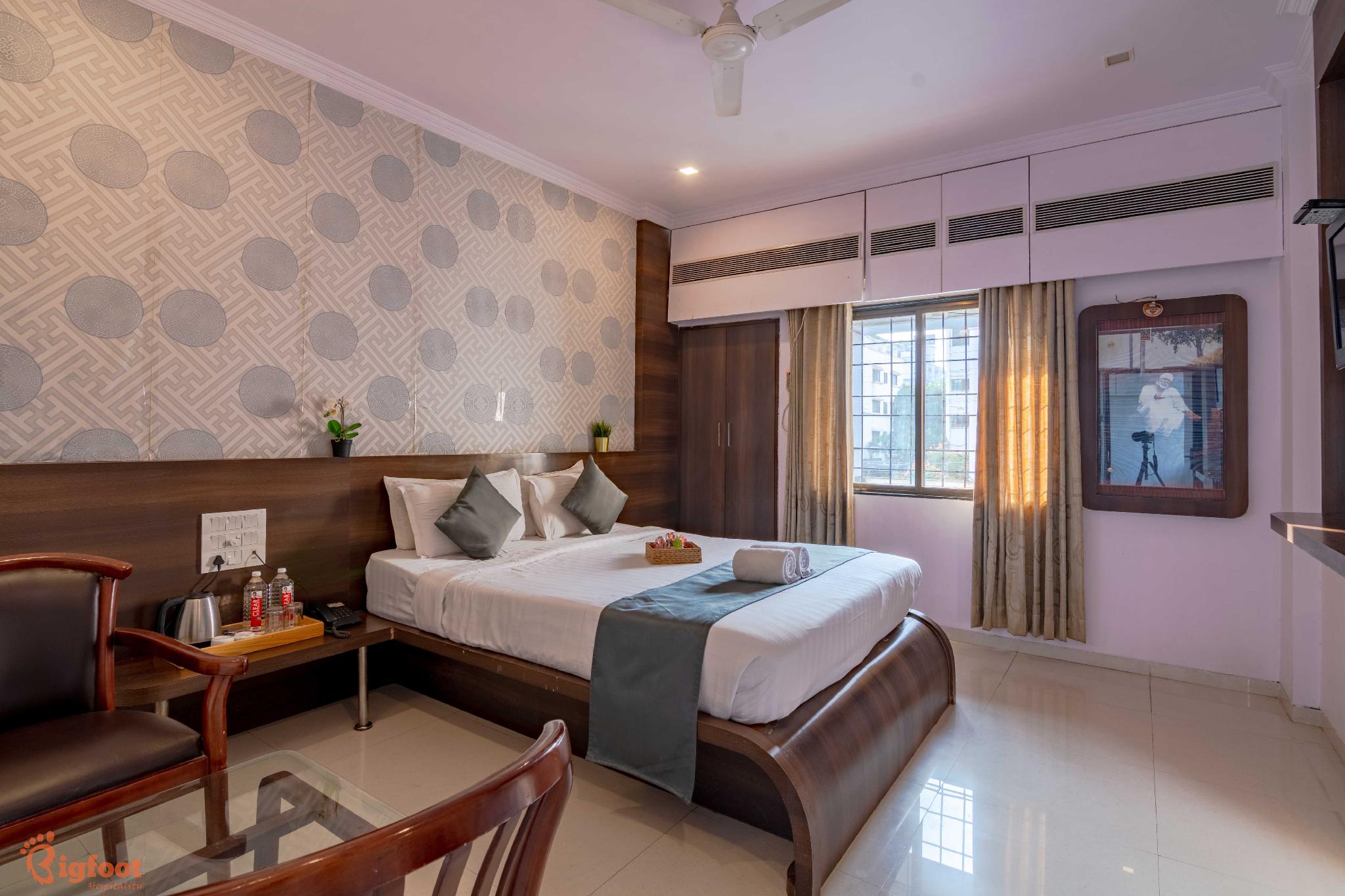 Oyo 4445 Hotel Saishri 29/63
