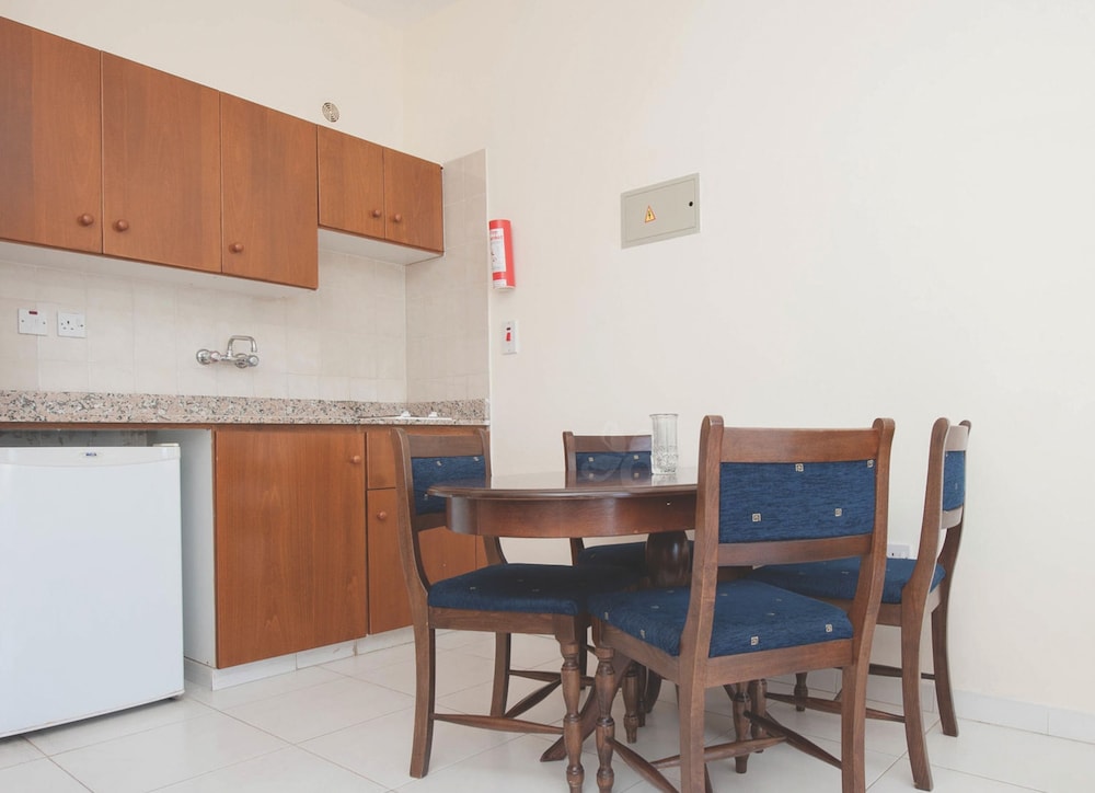 Papantonia Hotel 9/60