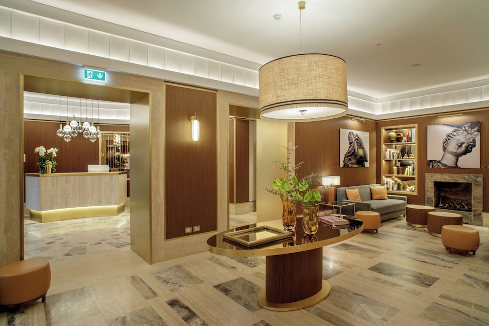 Imperiale Hotel 10/56