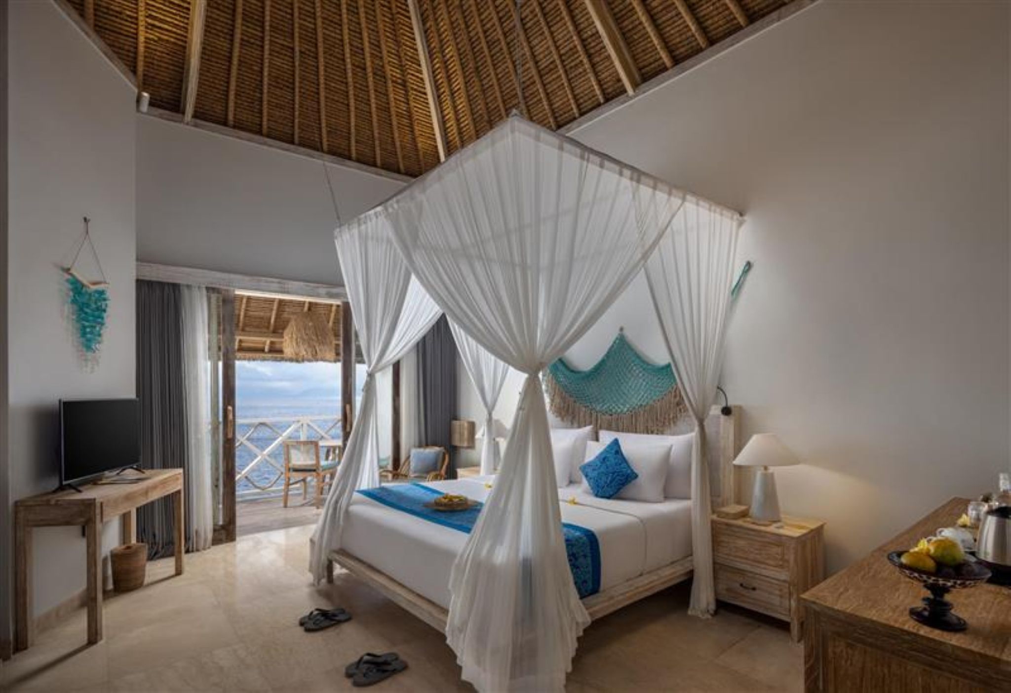 SUITE, OCEAN VIEW