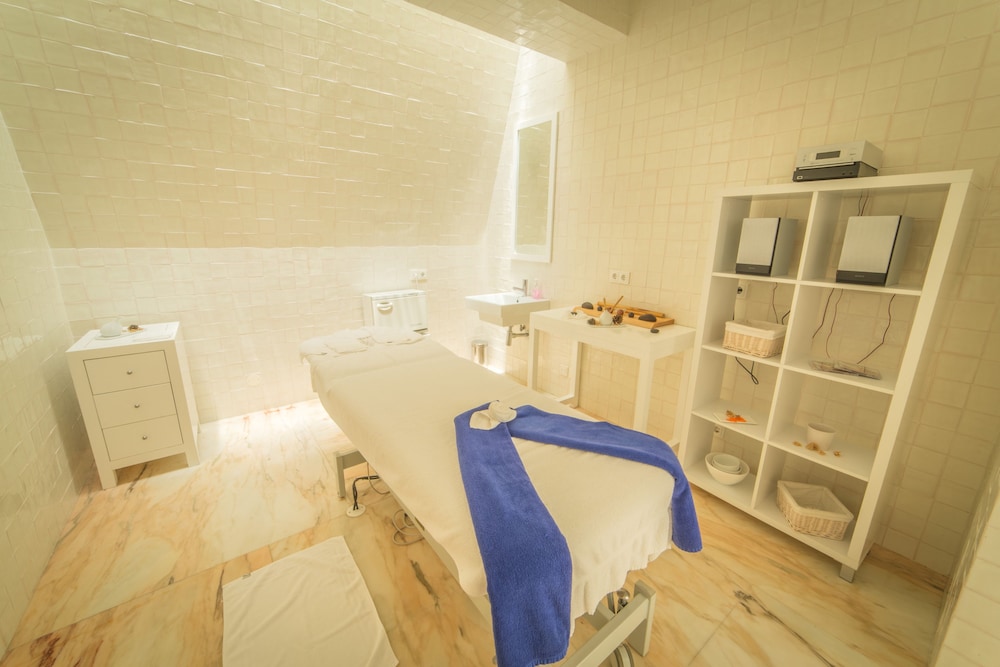 Porto Santo Hotel And Spa 27/52