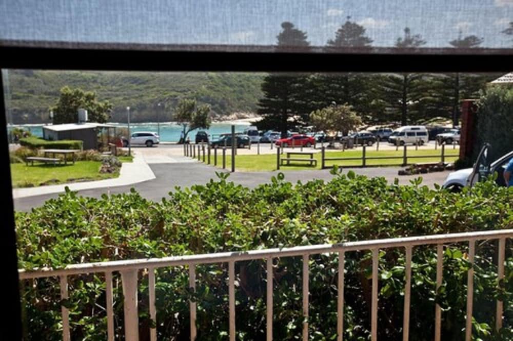 SOUTHERN OCEAN MOTOR INN 5/67