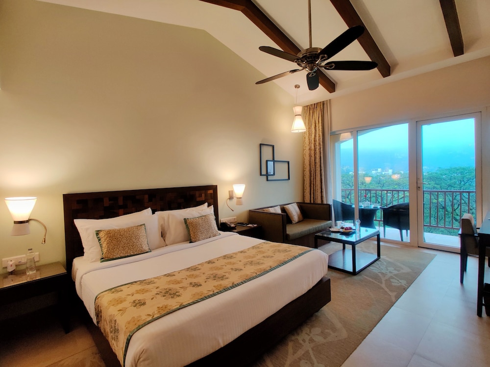 Fariyas Resort Lonavla 33/77