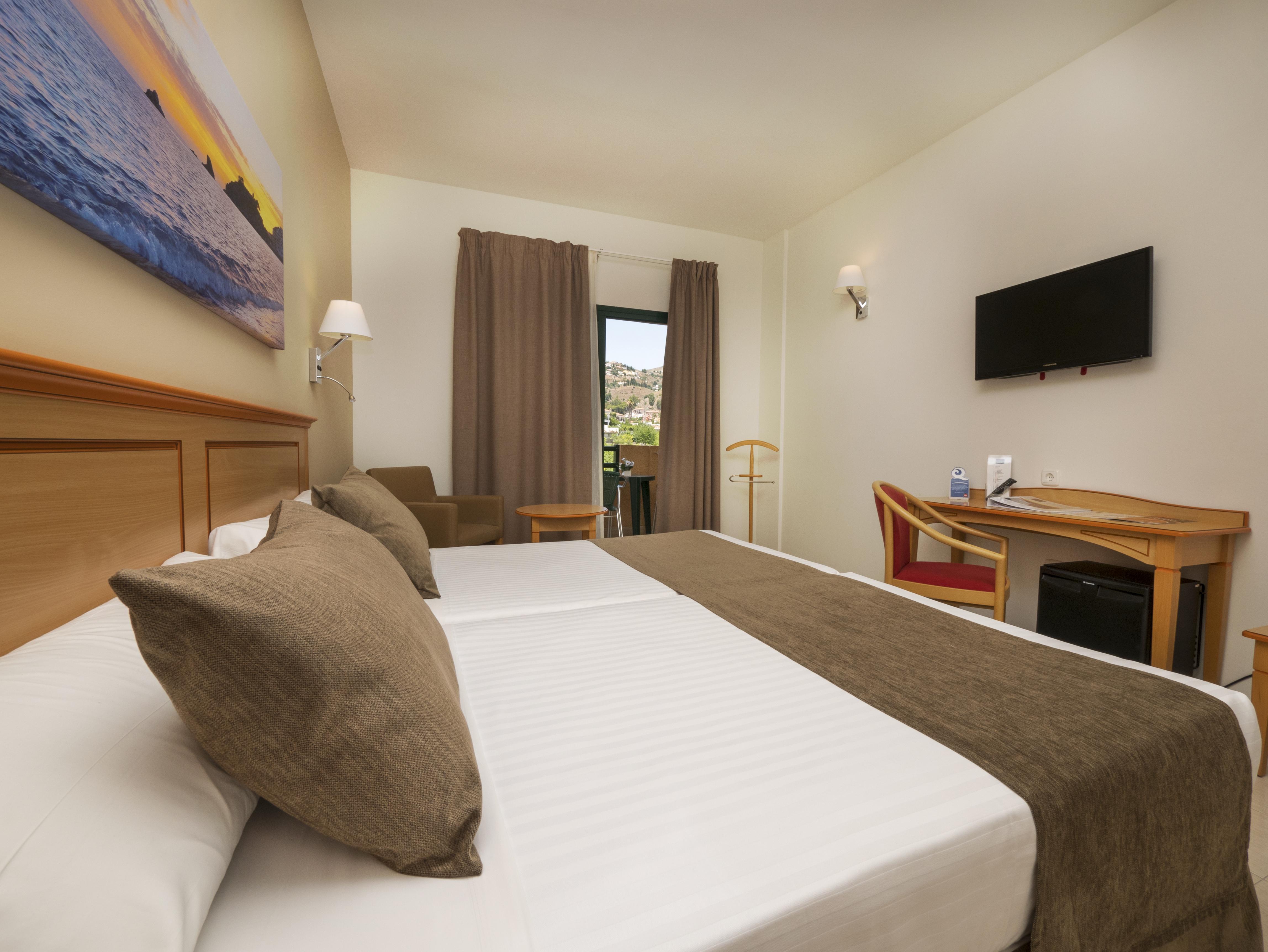 Standard, Double Bed, Balcony or Terrace