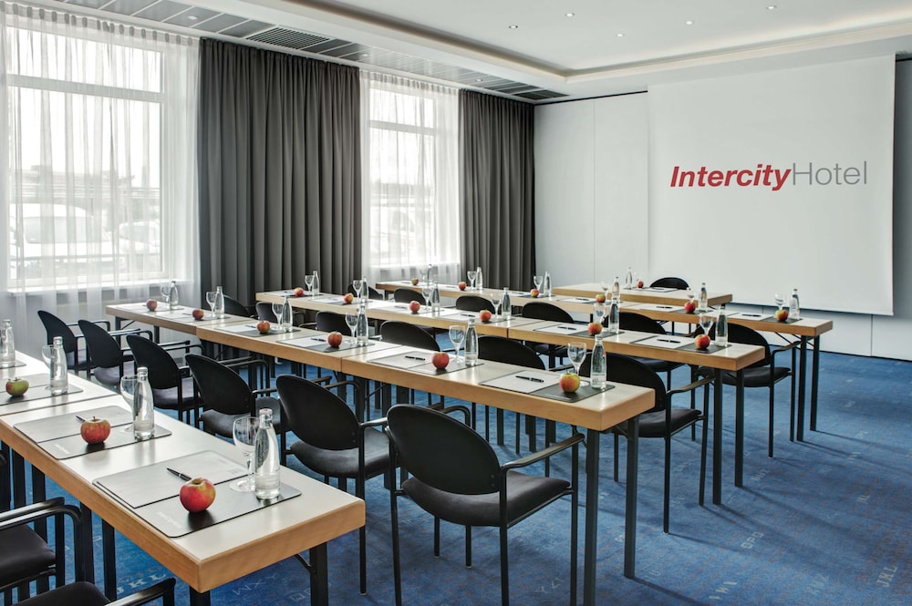 INTERCITYHOTEL ROSTOCK 23/30