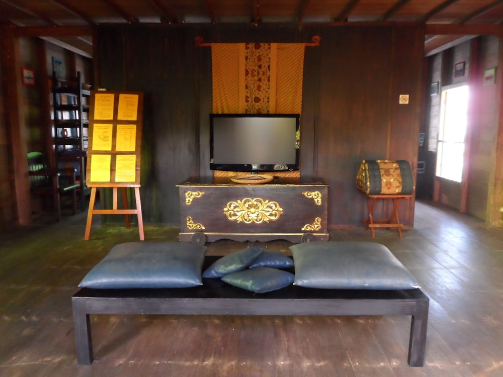 Mutiara Beach Resort 45/69