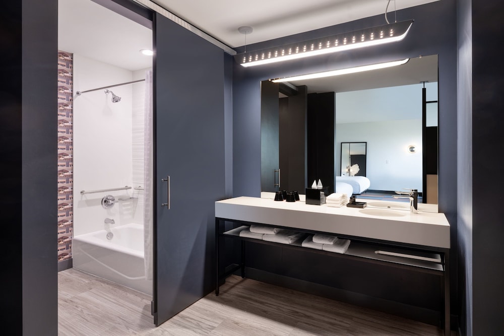 Aloft Austin South 27/28