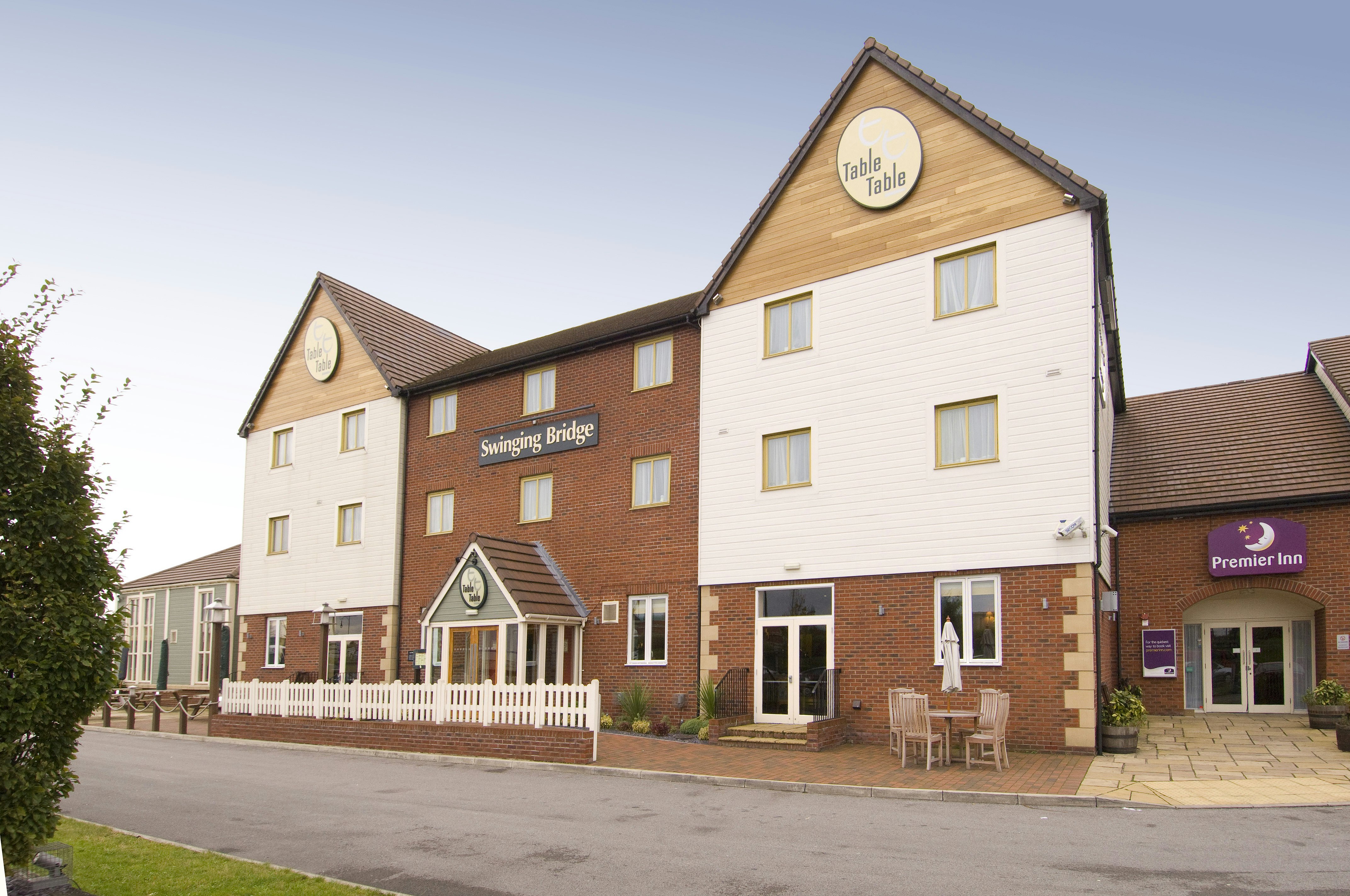 Premier Inn Manchester Trafford Centre North Hotel in MANCHESTER