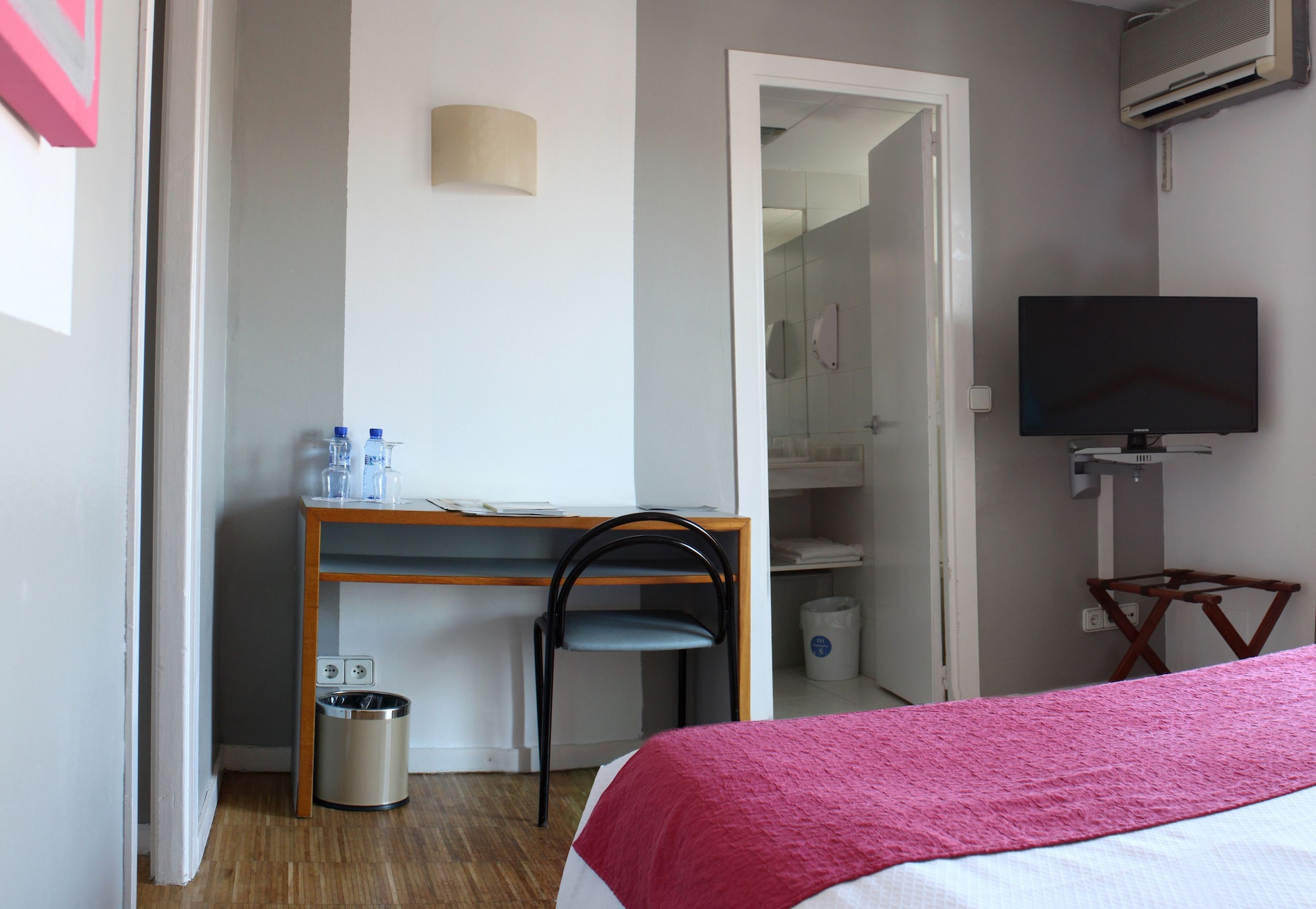 غرفة أساسية بسرير مزدوج، Subur Hotel Sitges 4/6
