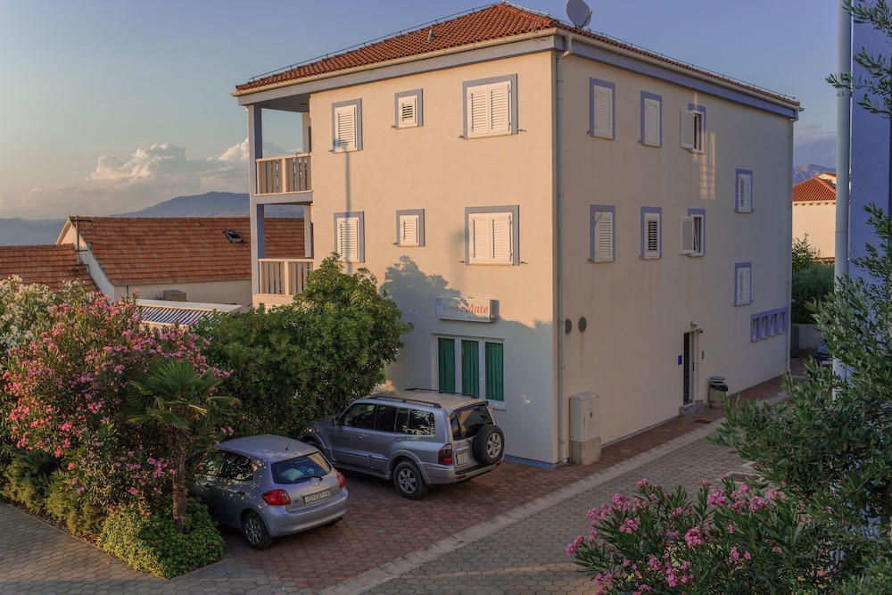 Aparthotel Marina Gromela 26/43