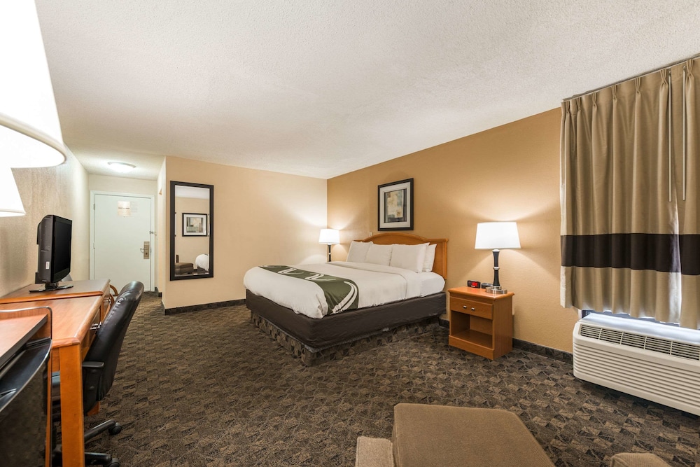 Quality Inn & Suites Portage Central 14/53