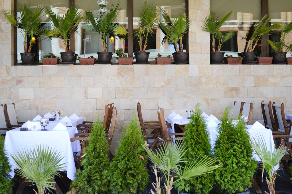 Royal Beach Hotel 23/35