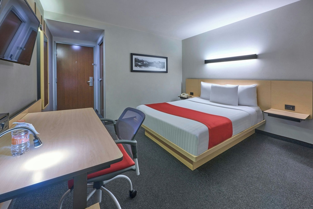 City Express by Marriott Ciudad de Mexico Plaza Central 16/50