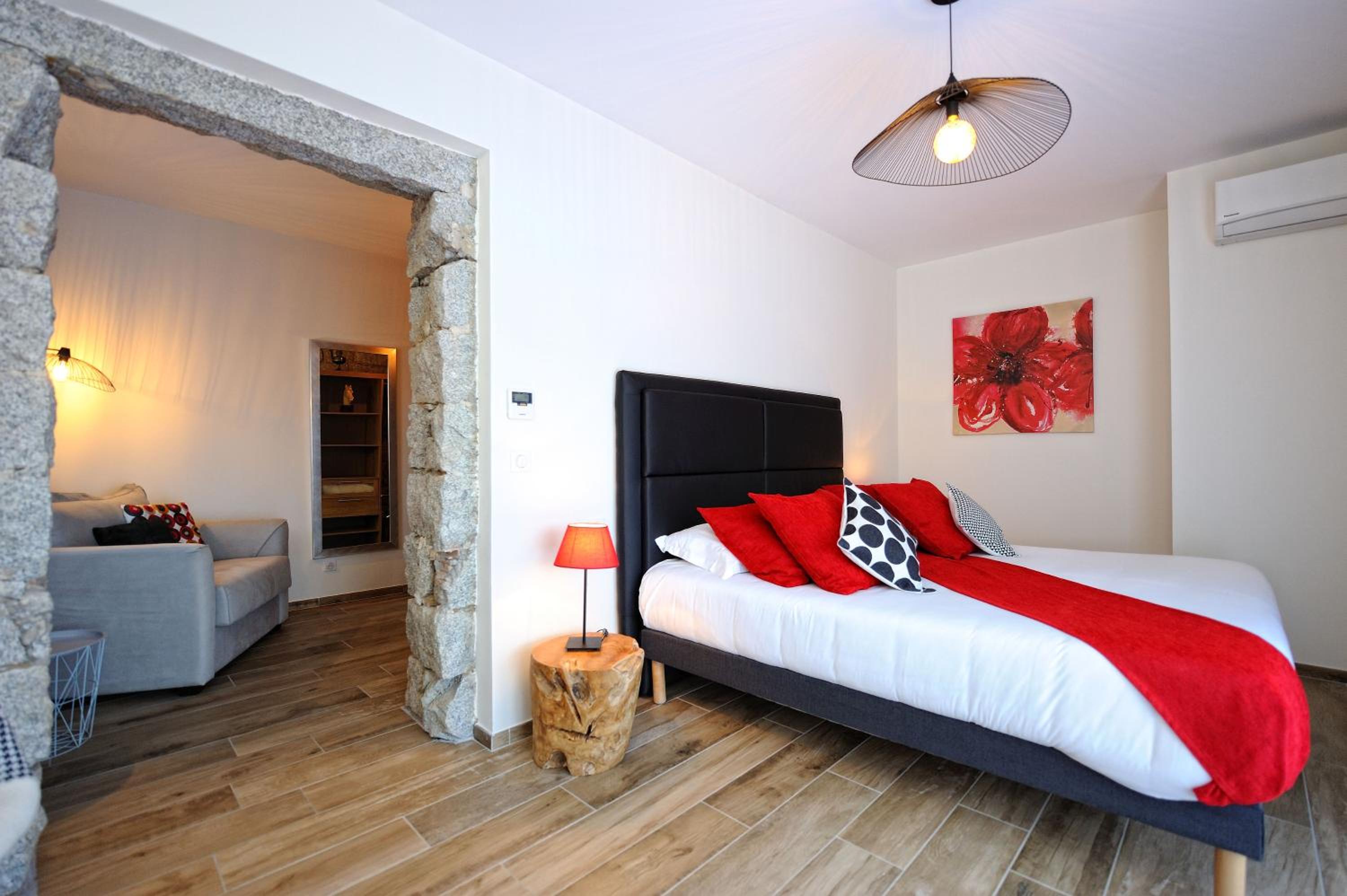 Suite, Mountain View