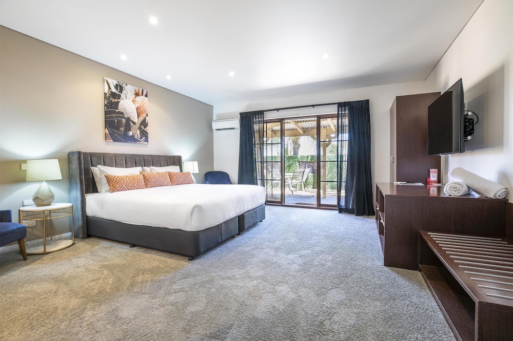 Macquarie Inn 22/66