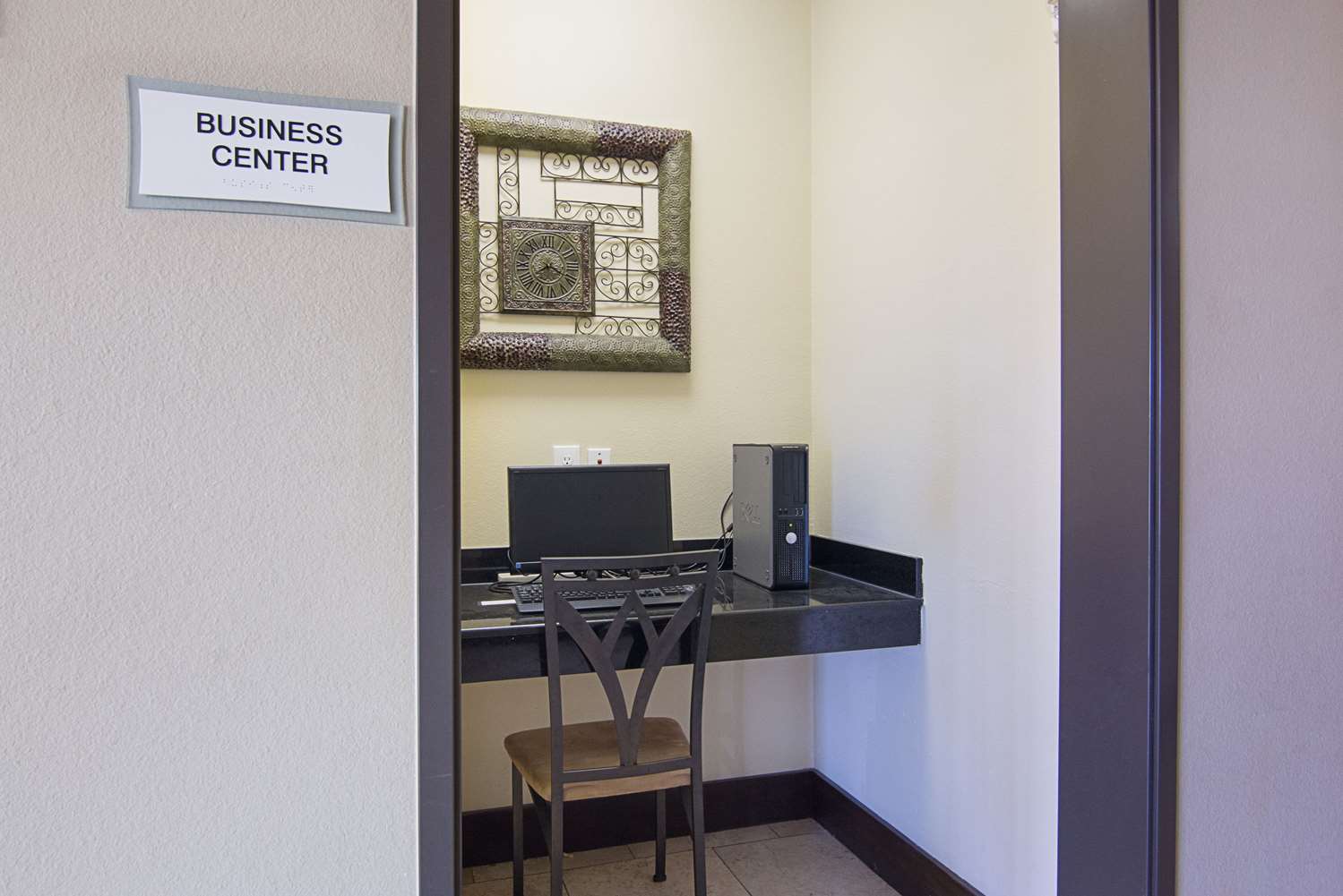 Rodeway Inn & Suites Winnfield 17/22