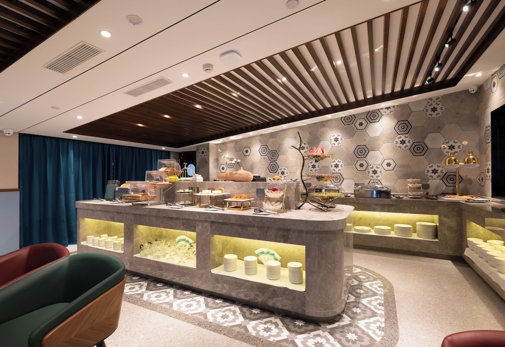 Nostalgia Hotel (West lake Hangzhou) 8/60