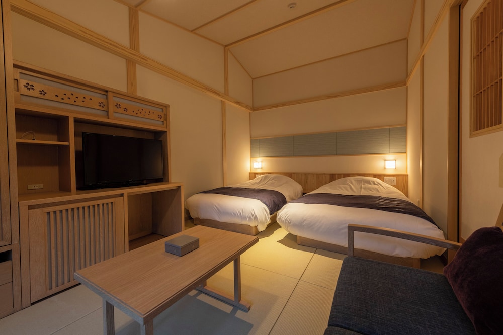 Luxury, Twin Beds, Adult Only, Ground Floor